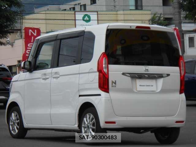 Honda N BOX 2023-09 8660539-26