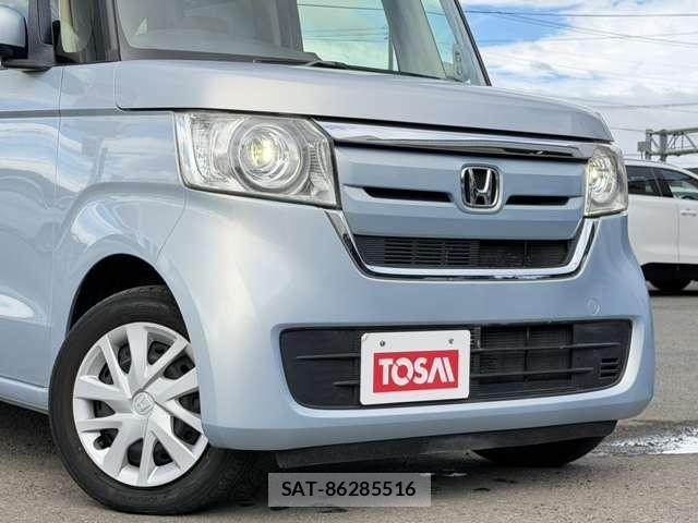 Honda N BOX 2017-11 8660542-26