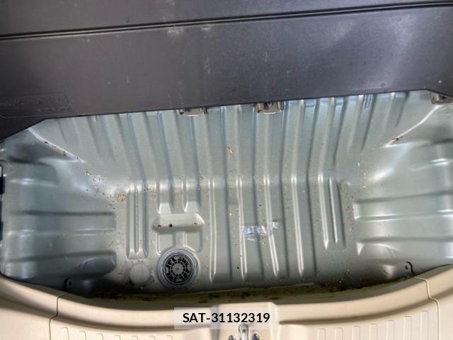 Honda N BOX 2018-11 8744574-11