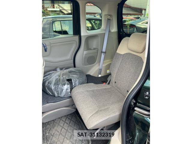 Honda N BOX 2018-11 8744574-14
