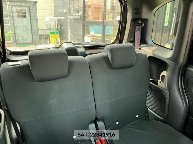 Honda N BOX 2018-02 8744573-13