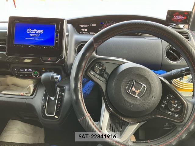 Honda N BOX 2018-02 8744573-14