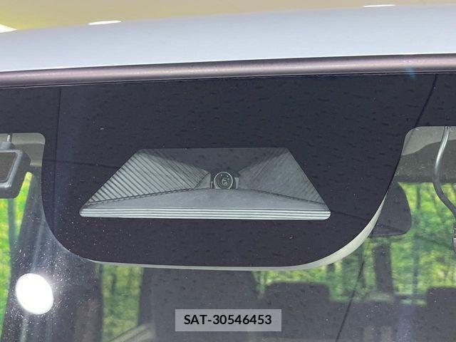 Honda N BOX 2025-11 8781270-3