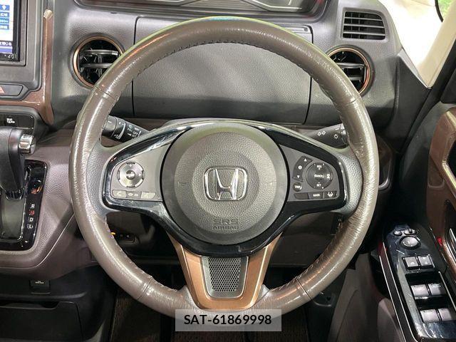 Honda N BOX 2019-04 8781272-11