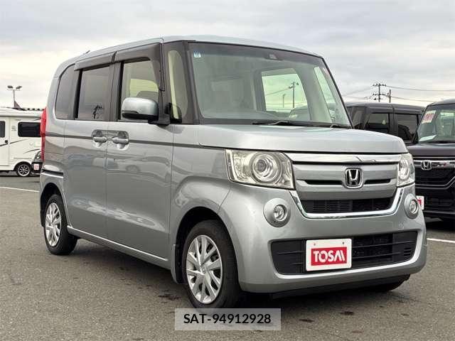 Honda N BOX 2017-10 8781276-19