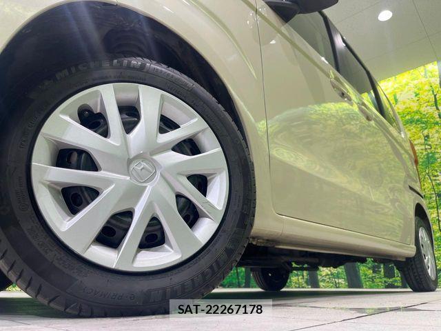 Honda N BOX 2017-09 8796845-12