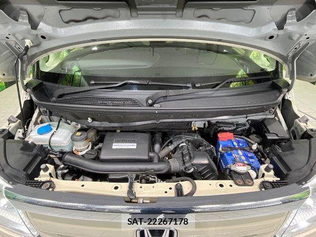 Honda N BOX 2017-09 8796845-17