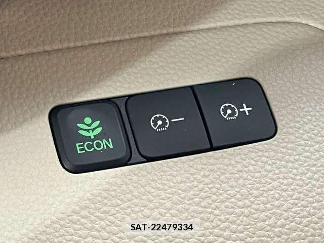 Honda N BOX 2018-04 8796847-12