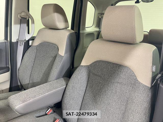 Honda N BOX 2018-04 8796847-19