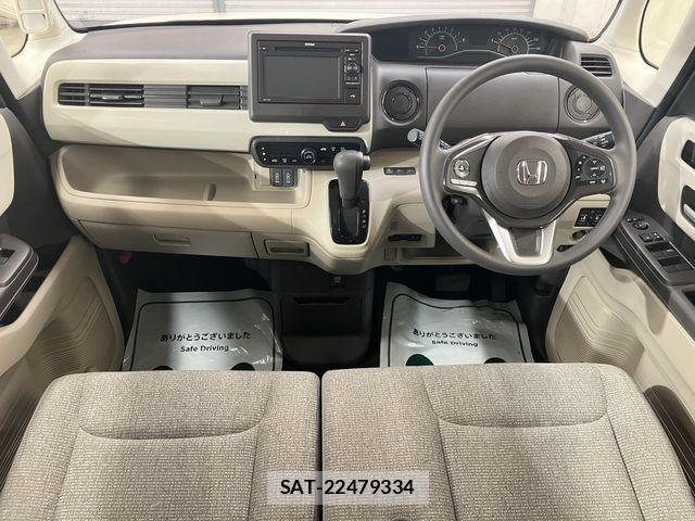 Honda N BOX 2018-04 8796847-27