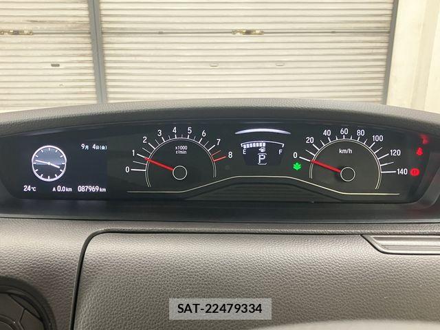 Honda N BOX 2018-04 8796847-28