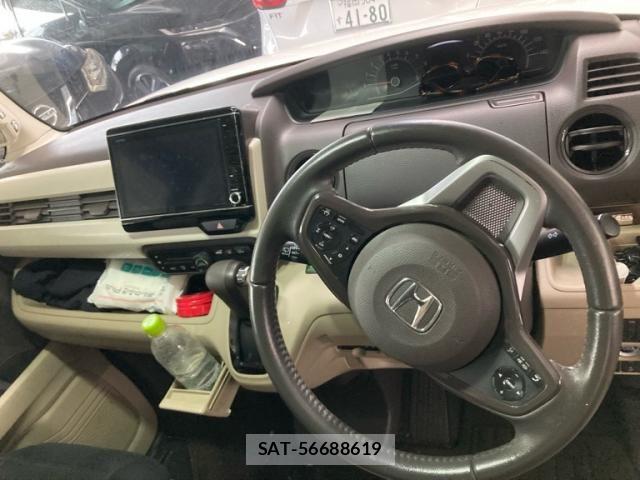 Honda N BOX 2018-12 8796850-19