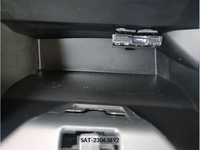 Honda N BOX 2014-03 8796848-12