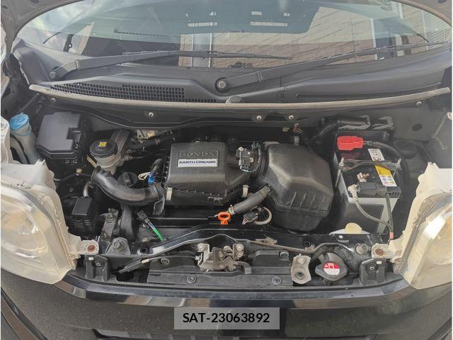 Honda N BOX 2014-03 8796848-18