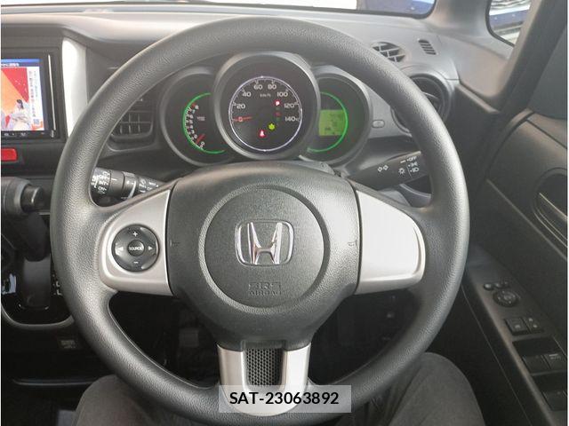 Honda N BOX 2014-03 8796848-7