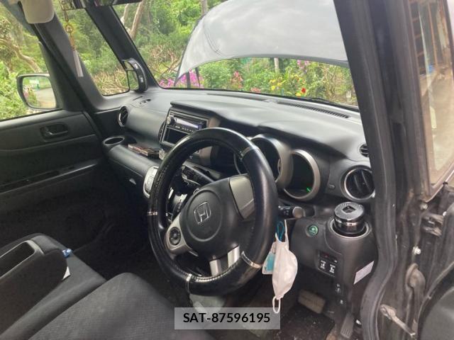 Honda N BOX 2013-09 8796852-19