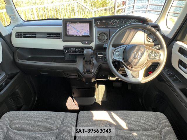 Honda N BOX 2022-03 8830661-2