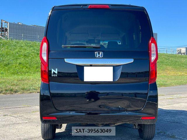 Honda N BOX 2022-03 8830661-6