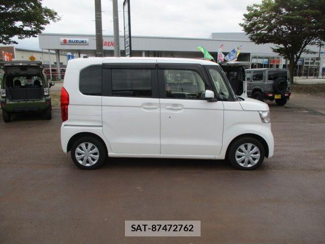 Honda N BOX 2022-03 8830666-2
