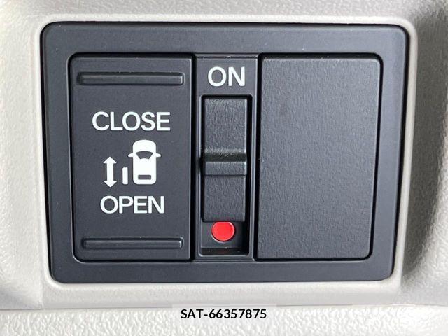 Honda N BOX 2025-02 8830660-3