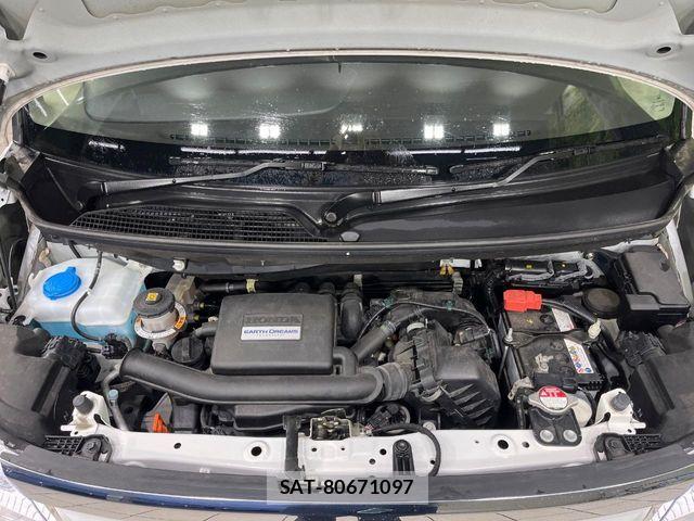 Honda N BOX 2019-11 8830665-18