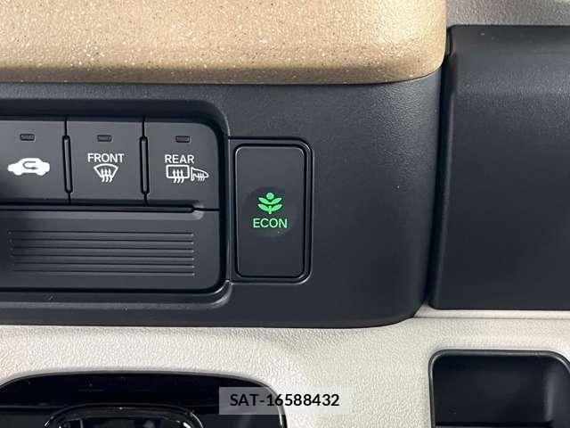 Honda N BOX 2024-09 8871598-21