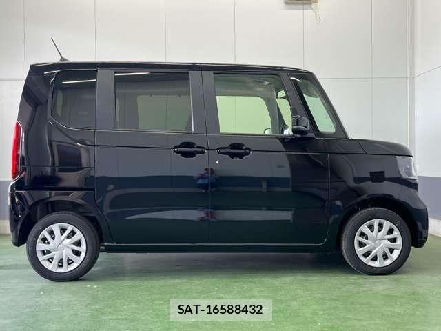 Honda N BOX 2024-09 8871598-3