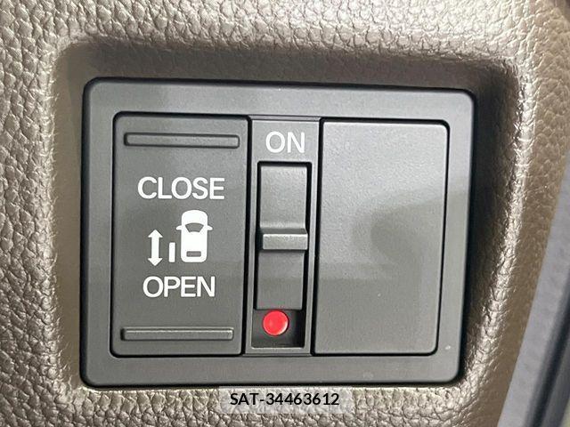 Honda N BOX 2023-10 8871597-5