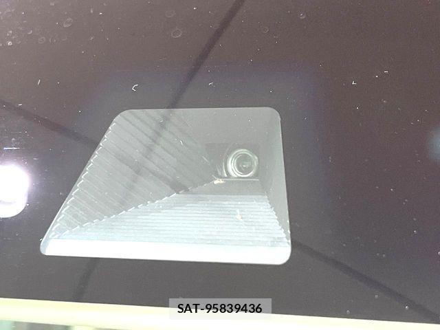 Honda N BOX 2019-09 8881073-4