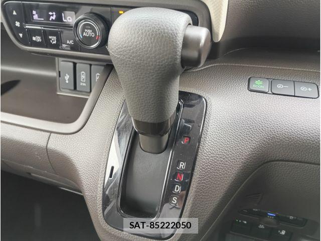 Honda N BOX 2021-04 8881077-13