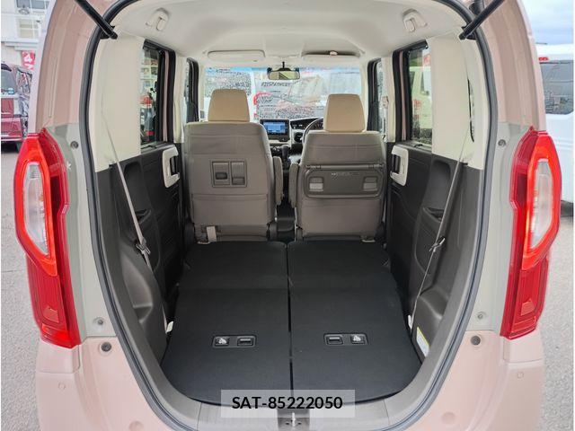 Honda N BOX 2021-04 8881077-17
