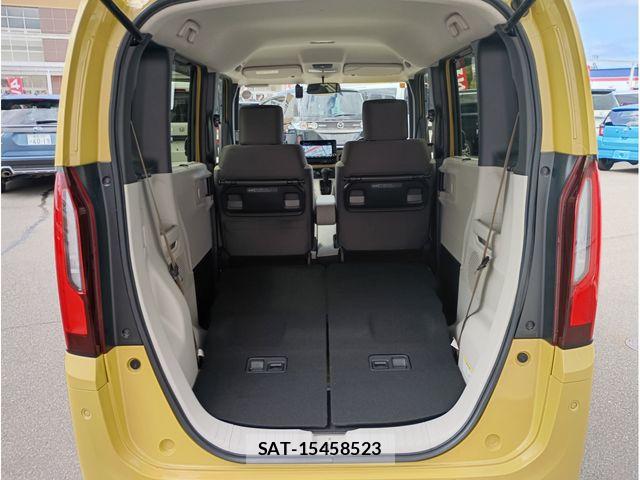 Honda N BOX 2023-10 8881072-17