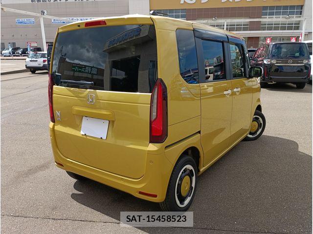 Honda N BOX 2023-10 8881072-1
