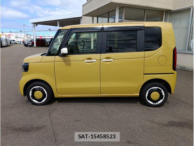 Honda N BOX 2023-10 8881072-4