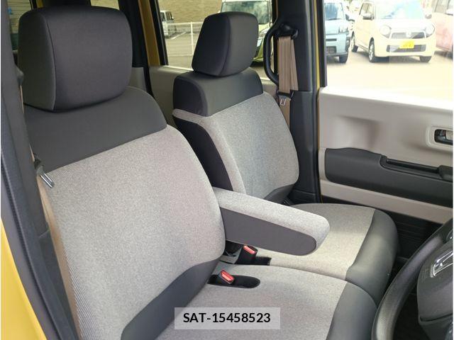 Honda N BOX 2023-10 8881072-8
