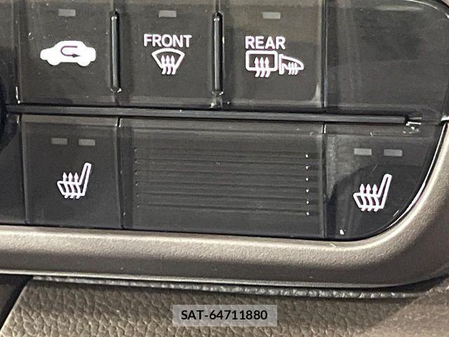 Honda N BOX 2023-08 8881074-9