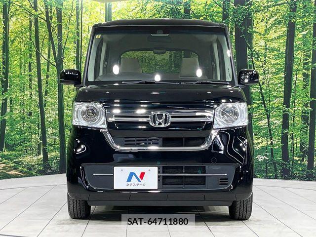 Honda N BOX 2023-08 8881074-13