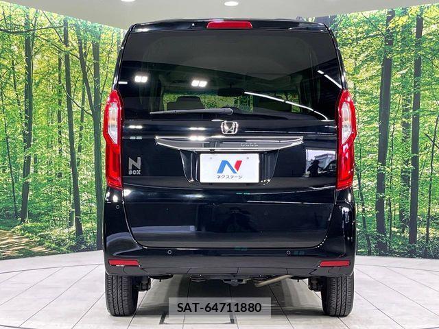 Honda N BOX 2023-08 8881074-14