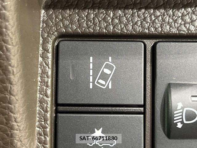Honda N BOX 2023-08 8881074-7