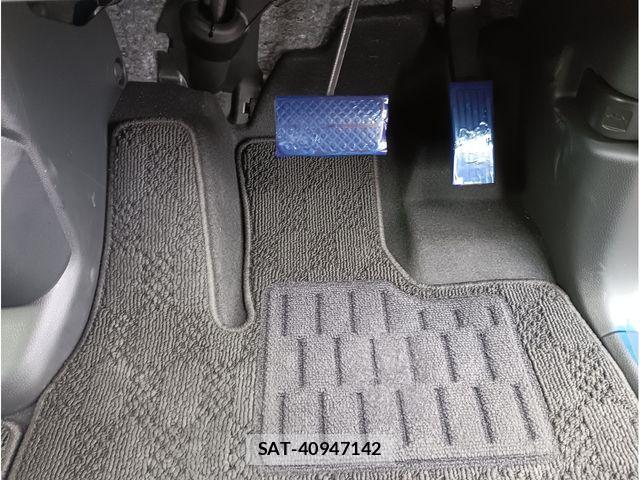 Honda N BOX 2024-06 8884030-15