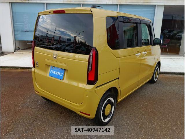 Honda N BOX 2024-06 8884030-1