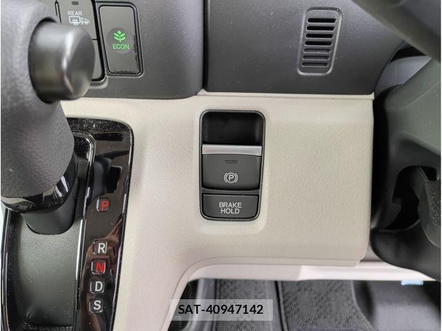 Honda N BOX 2024-06 8884030-6