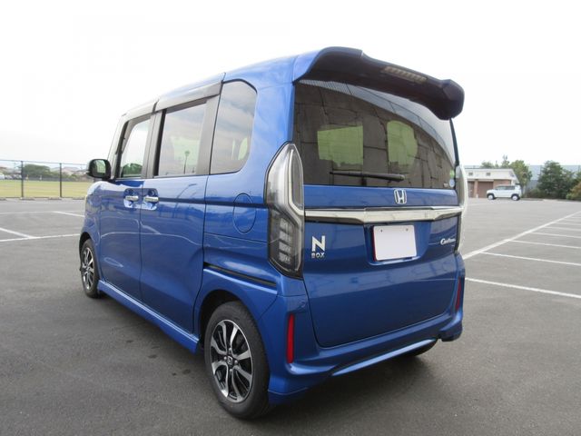 Honda N BOX CUSTOM 2017-12 475832-2