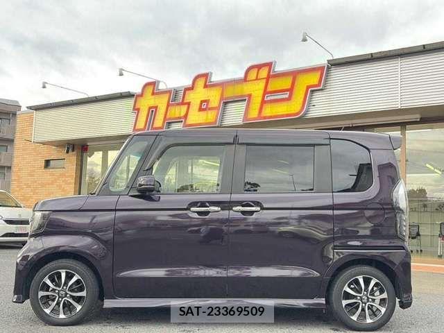Honda N BOX CUSTOM 2018-02 3422302-3