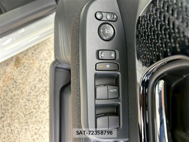Honda N BOX CUSTOM 2026-02 4046066-15