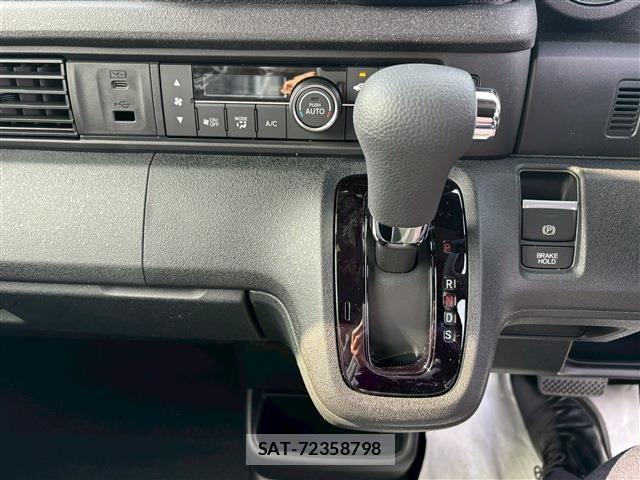 Honda N BOX CUSTOM 2026-02 4046066-21