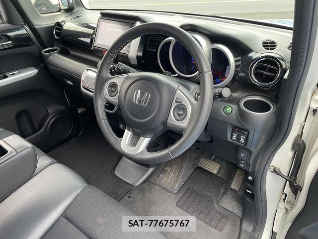 Honda N BOX CUSTOM 2016-03 4046178-13