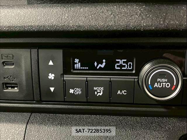 Honda N BOX CUSTOM 2024-04 4140177-5