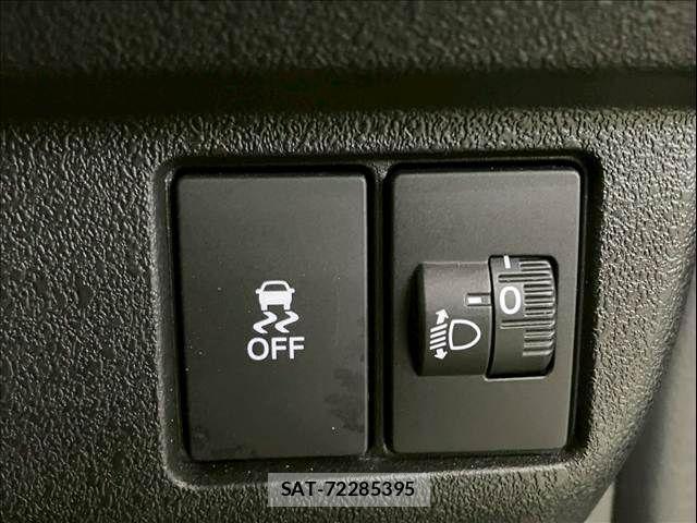 Honda N BOX CUSTOM 2024-04 4140177-7