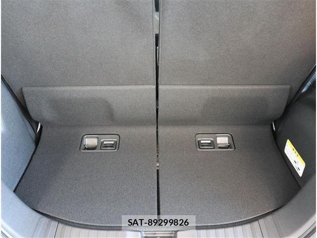 Honda N BOX CUSTOM 2025-11 4755939-16